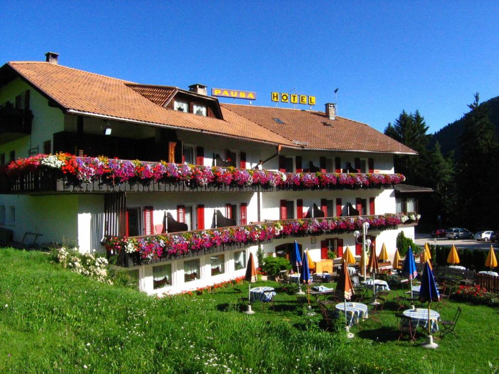 Zahrada ubytování Hotel Pausa