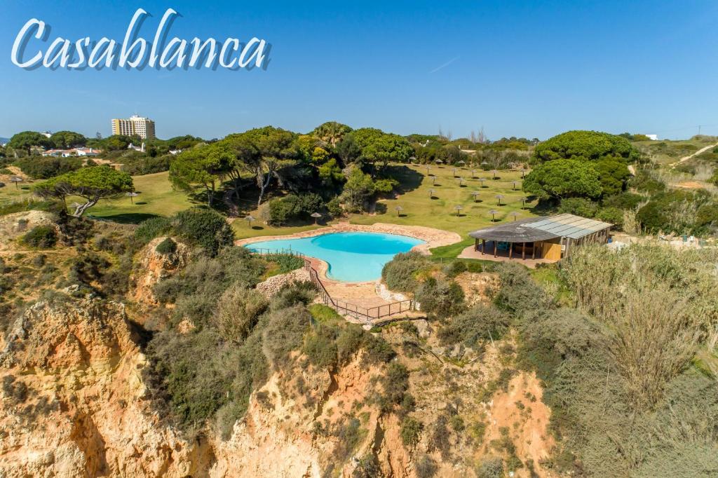 an aerial view of a house on a cliff at Casablanca in Prainha in Alvor