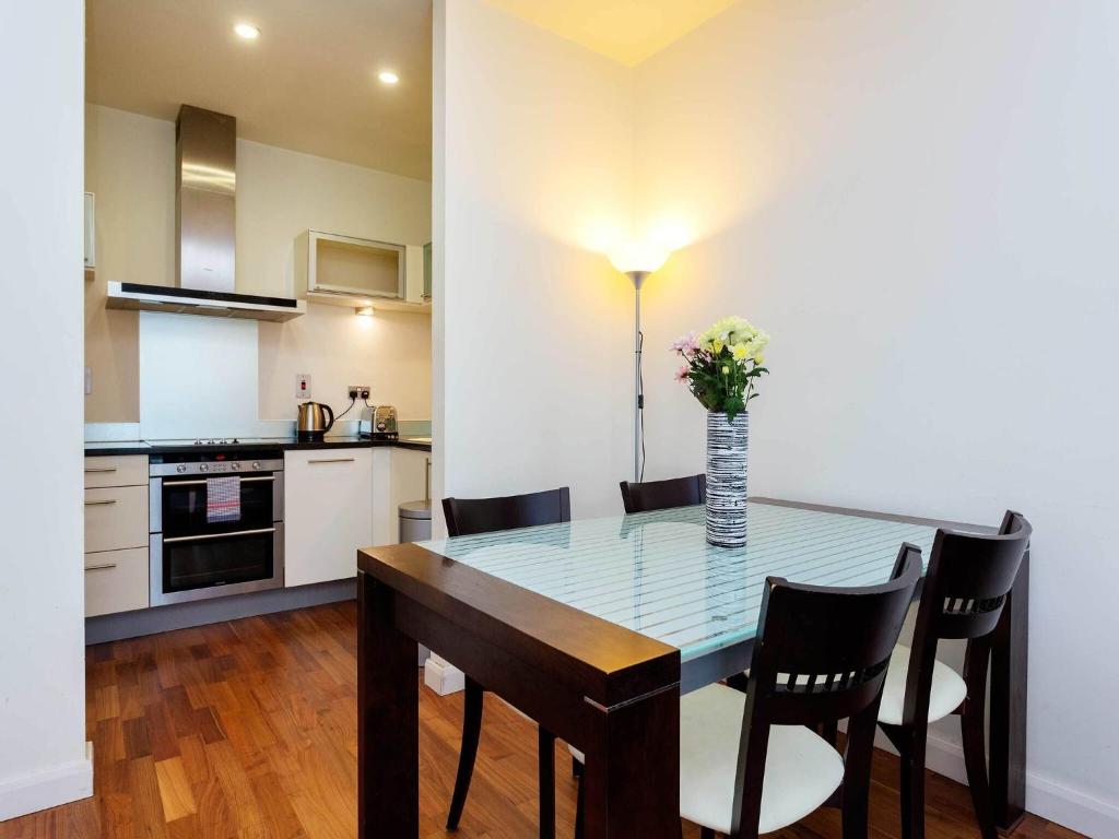 Lavish  in London near Maltby Street Market