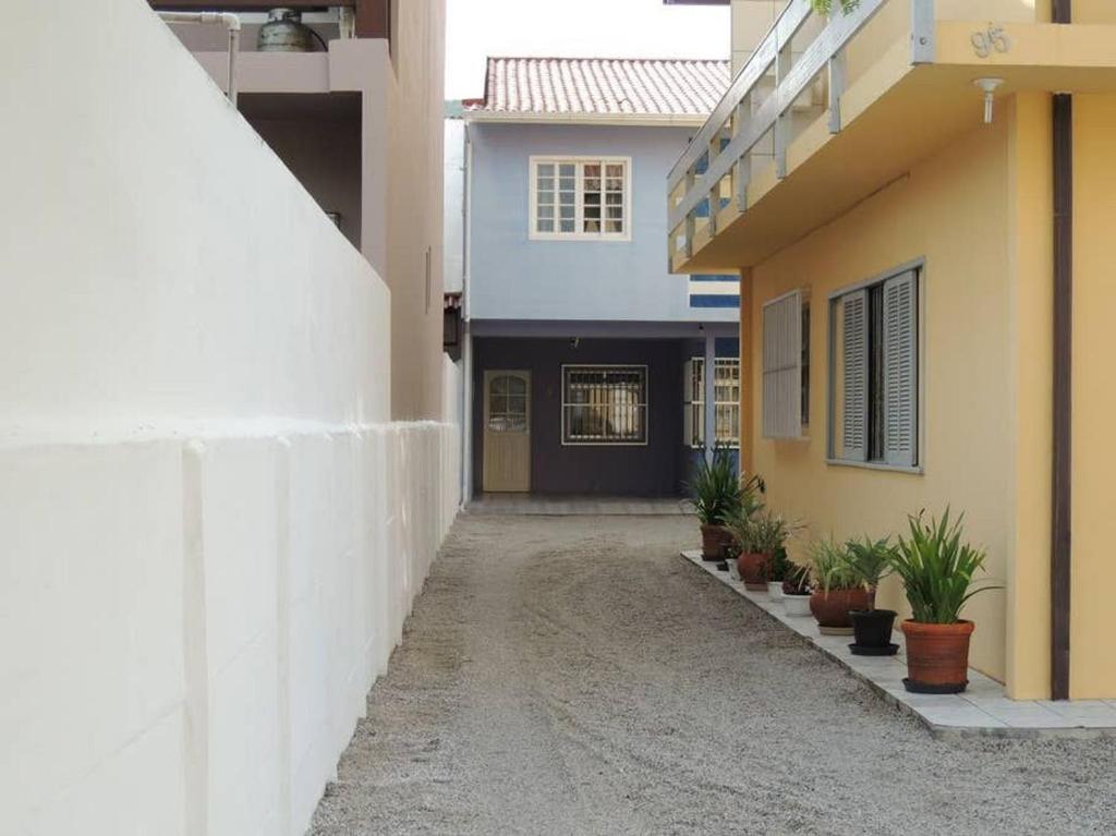  Apart p 6 pessoas 250m da praia da Barra da Lagoa