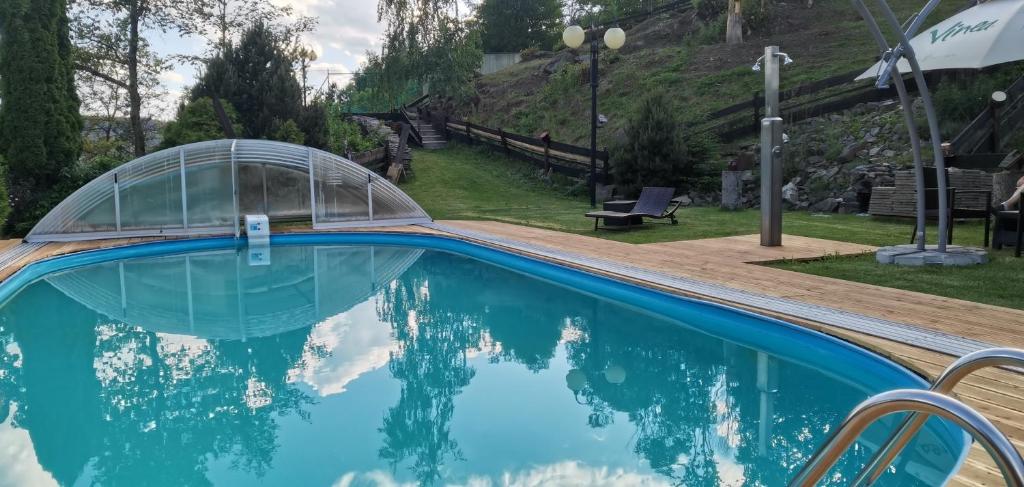 Bazén v ubytování hotel ZLATÝ POTOK nebo v jeho okolí
