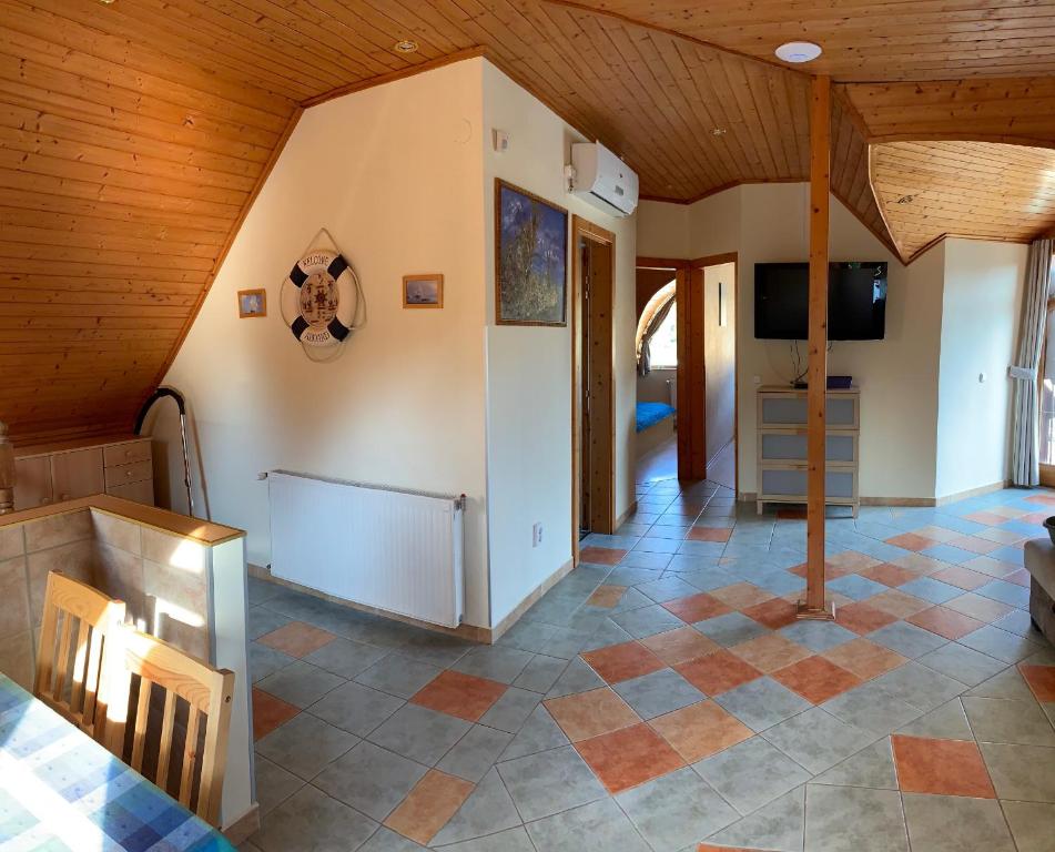 Televízia a/alebo spoločenská miestnosť v ubytovaní House4U