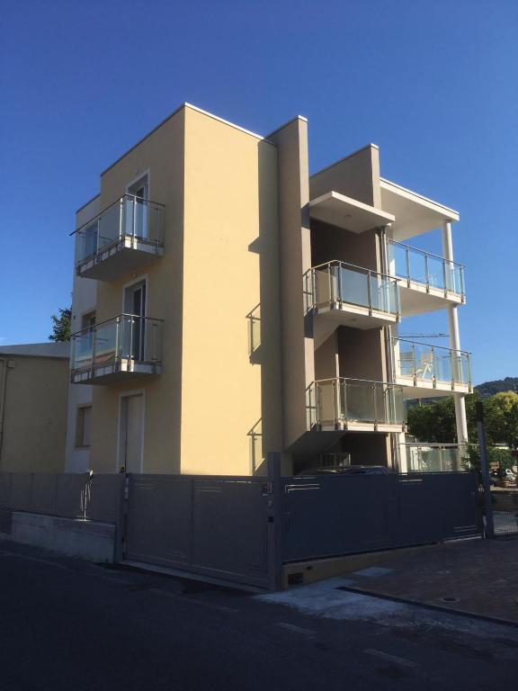The building in which Az apartmant is located