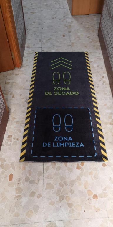 Certificado, premio, señal o documento que está expuesto en Hostal Senero