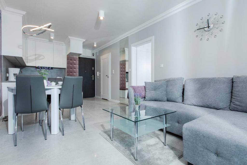 Zdjęcie z galerii obiektu Apartament LAWENDOWY Gardenia Dziwnów z widokiem na morze EPapartamenty w Dziwnowie