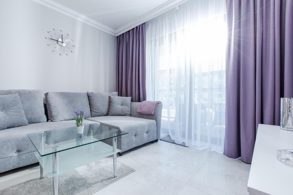 Zdjęcie z galerii obiektu Apartament LAWENDOWY Gardenia Dziwnów z widokiem na morze EPapartamenty w Dziwnowie
