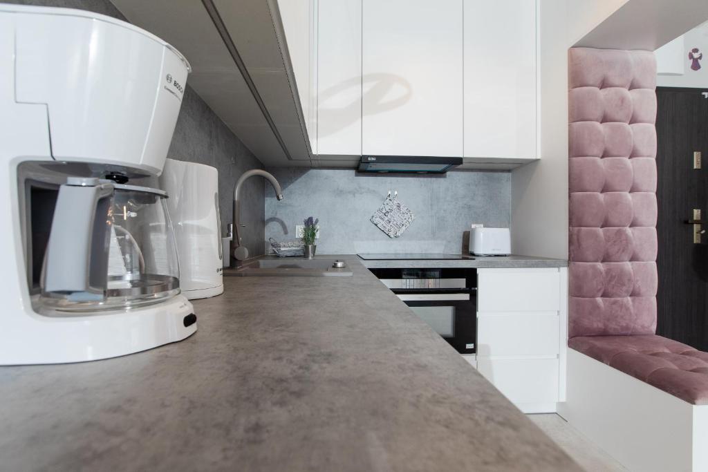 Zdjęcie z galerii obiektu Apartament LAWENDOWY Gardenia Dziwnów z widokiem na morze EPapartamenty w Dziwnowie
