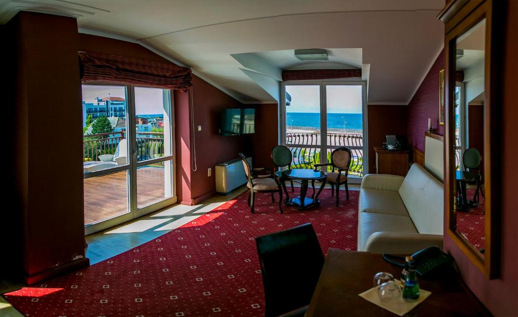 Posezení v ubytování Hotel Apollo
