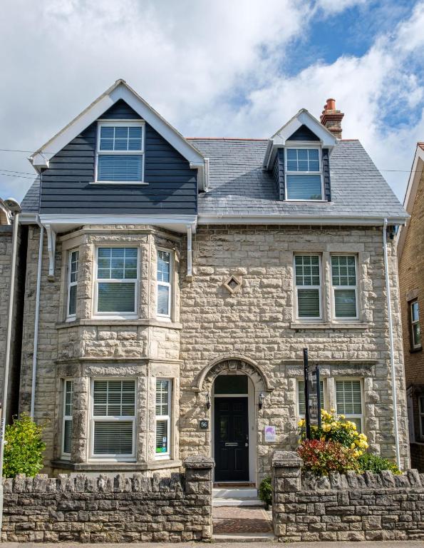 Millbrook Guest House in Swanage, Dorset, England