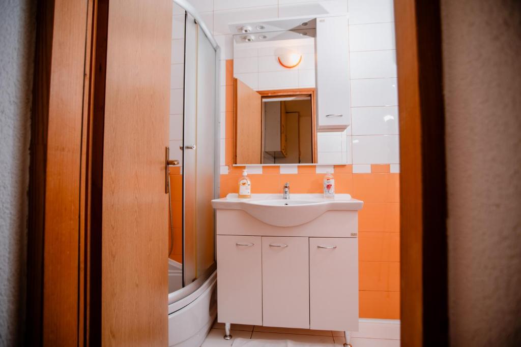 Koupelna v ubytování Apartmens Leona