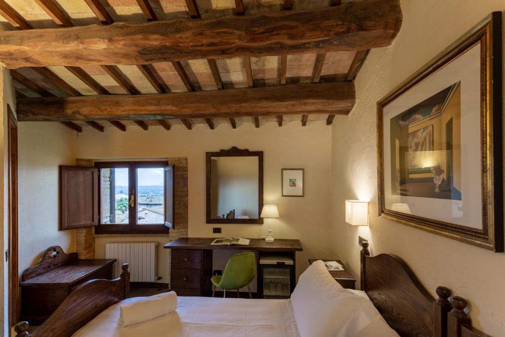 Uma área de estar em Hotel Fontebella