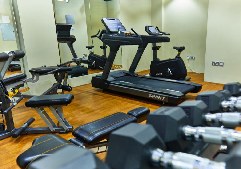 Fitness centrum a/nebo fitness zařízení v ubytování Rose Plaza Hotel Al Barsha
