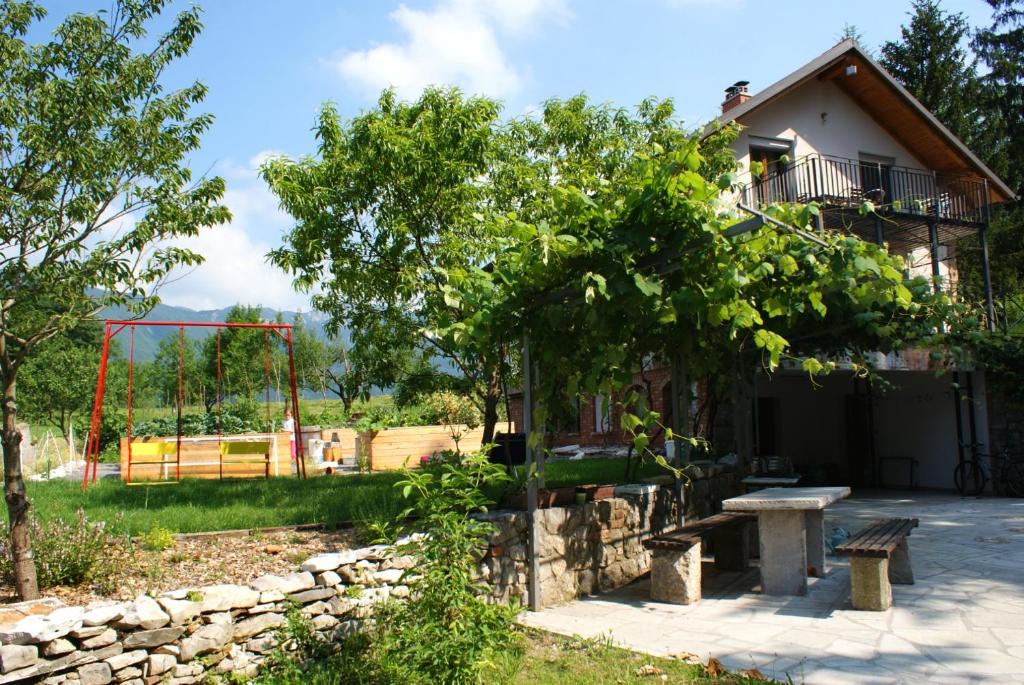 Zahrada ubytování Apartments Leni