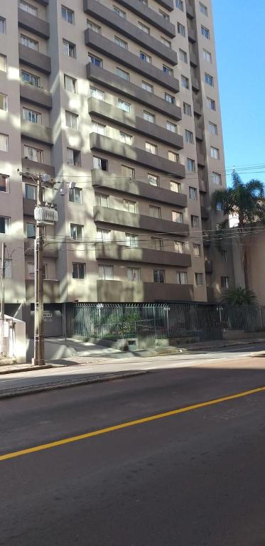  Apartamento Central com conforto e garagem