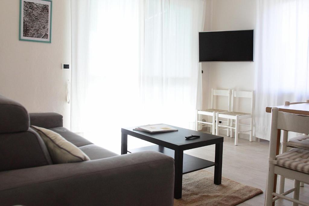 TV a/nebo společenská místnost v ubytování Agriturismo dei girasoli