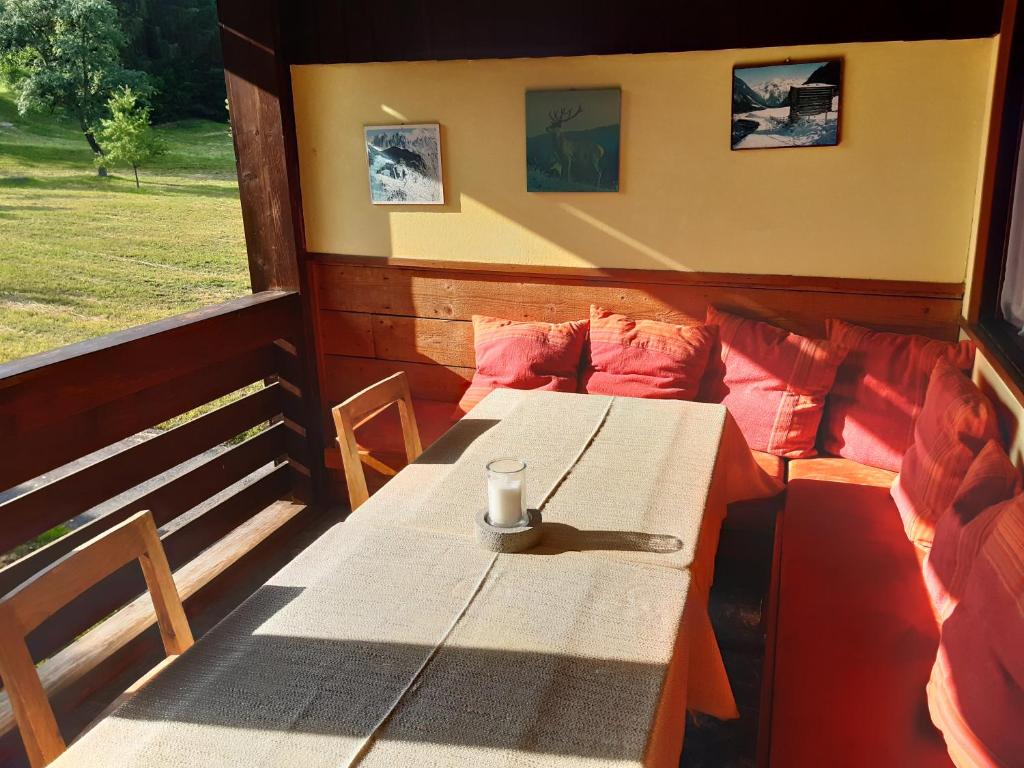 A seating area at Ferienwohnung Johanna