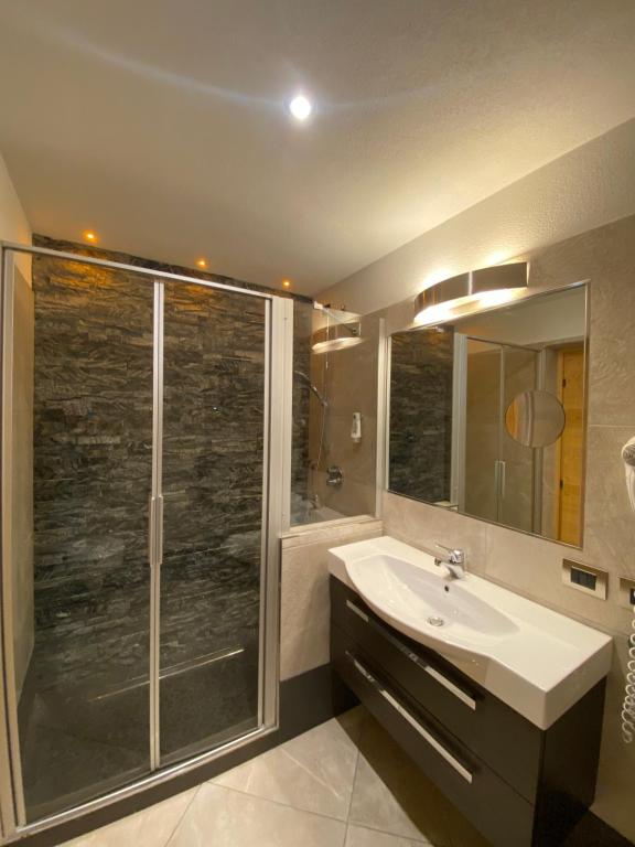 Koupelna v ubytování Hotel Laurino