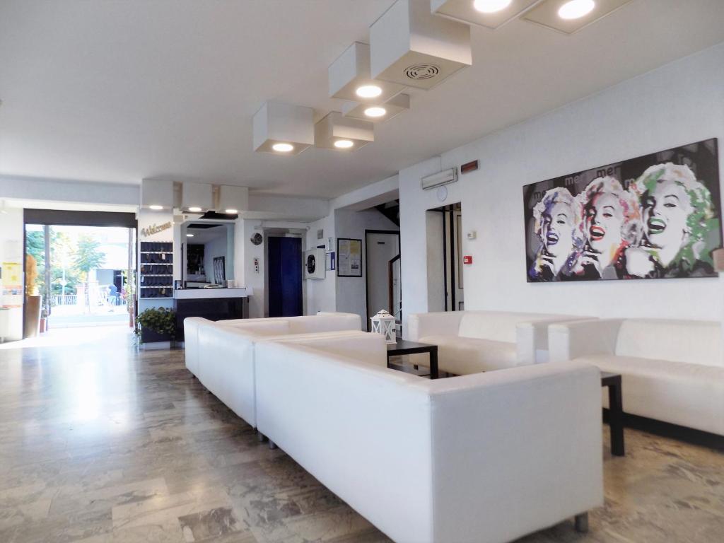 Zdjęcie z galerii obiektu Hotel Diplomatic w mieście Riccione