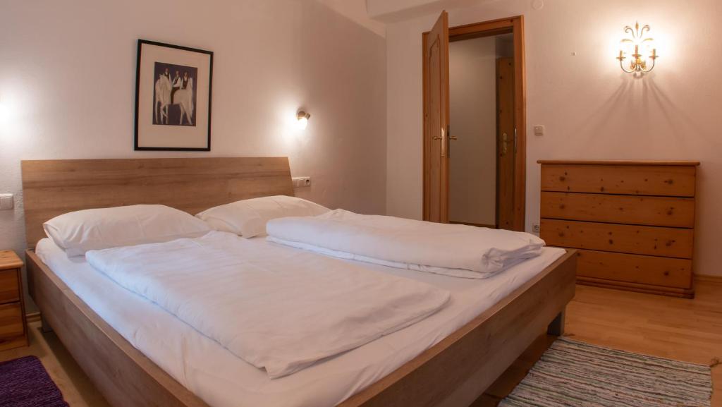 Postel nebo postele na pokoji v ubytování Haus Christophorus