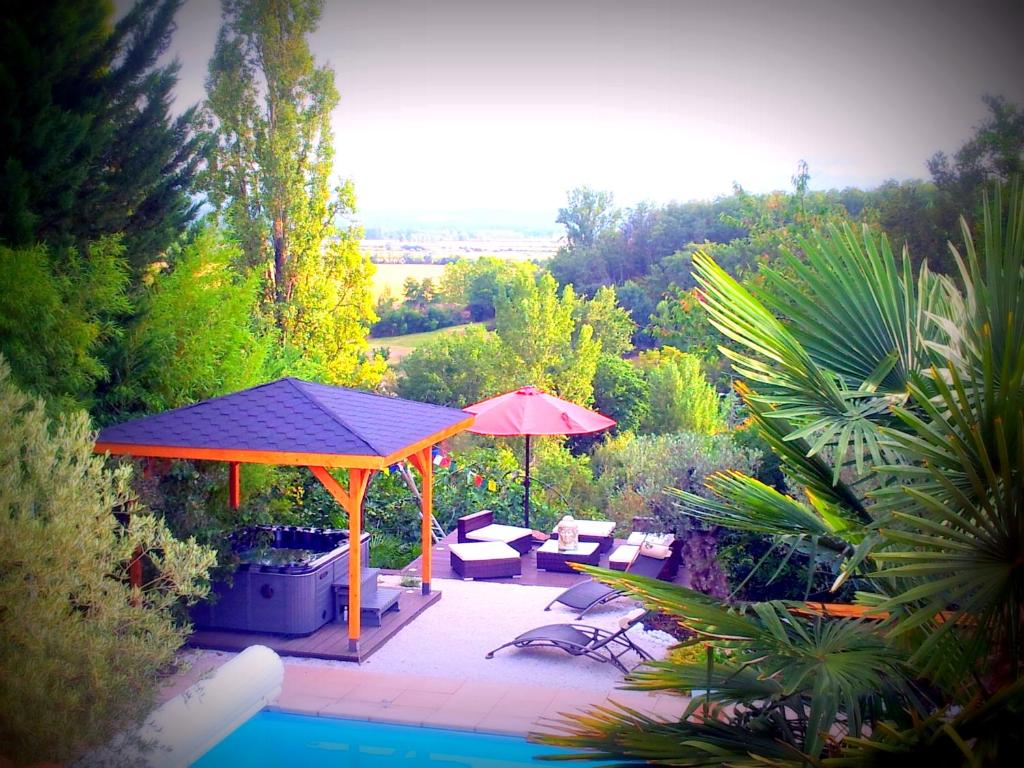 Zahrada ubytování L'Hermine Occitane B&B