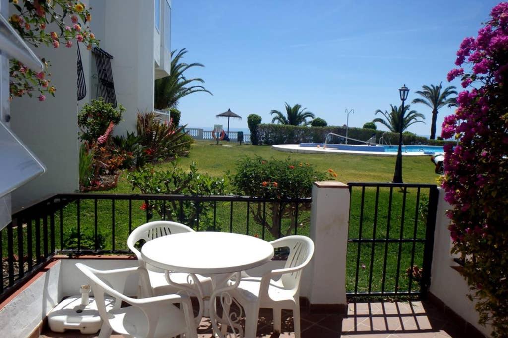 Fotografia z galérie ubytovania APARTAMENTO PALMERAS nsf25 studio, TORRECILLA, NERJA v destinácii Nerja