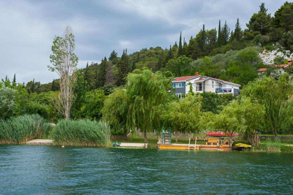 Apartmani Galić - Apartment With Lake View