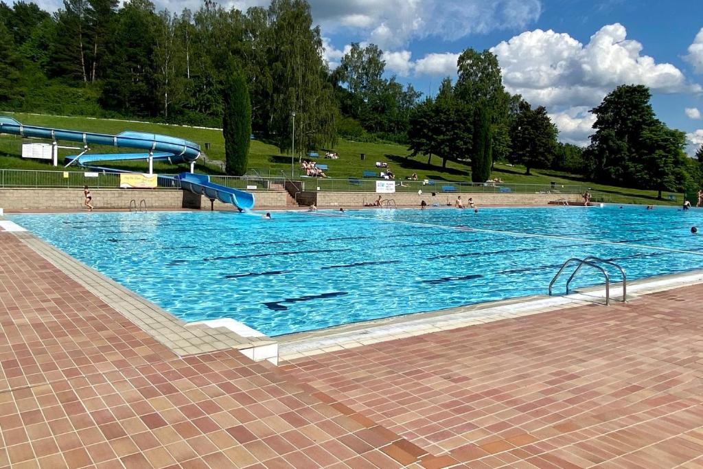 Bazén v ubytování Pension Nataliya nebo v jeho okolí