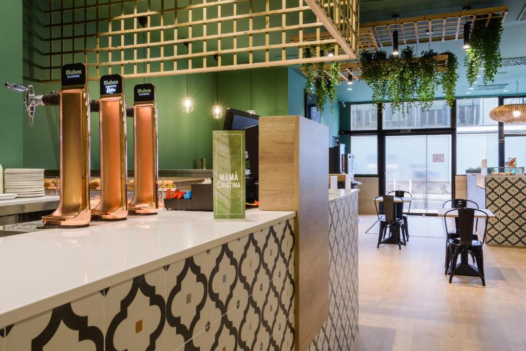 U Hotel Villa-Gomá - Resim 22