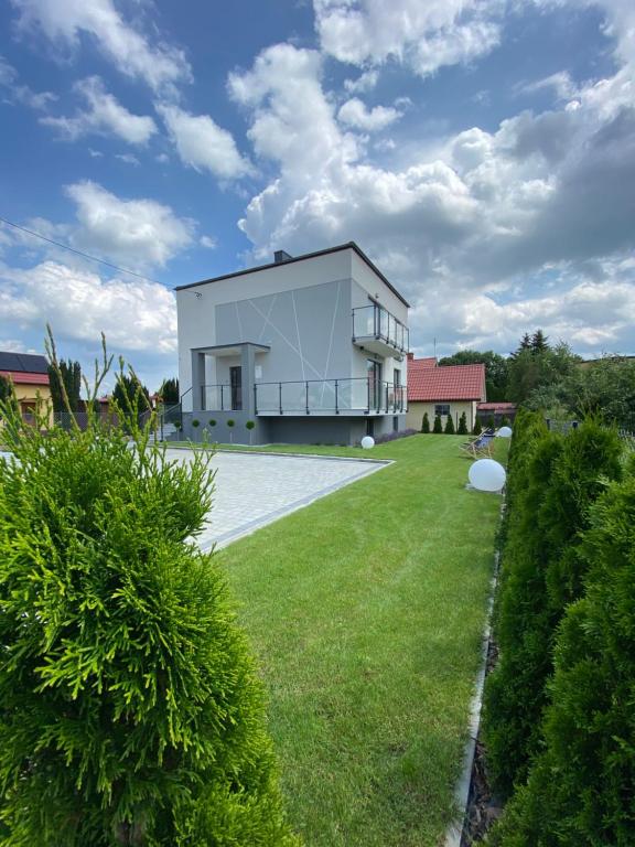 Willa KWADRAT 12 - 11