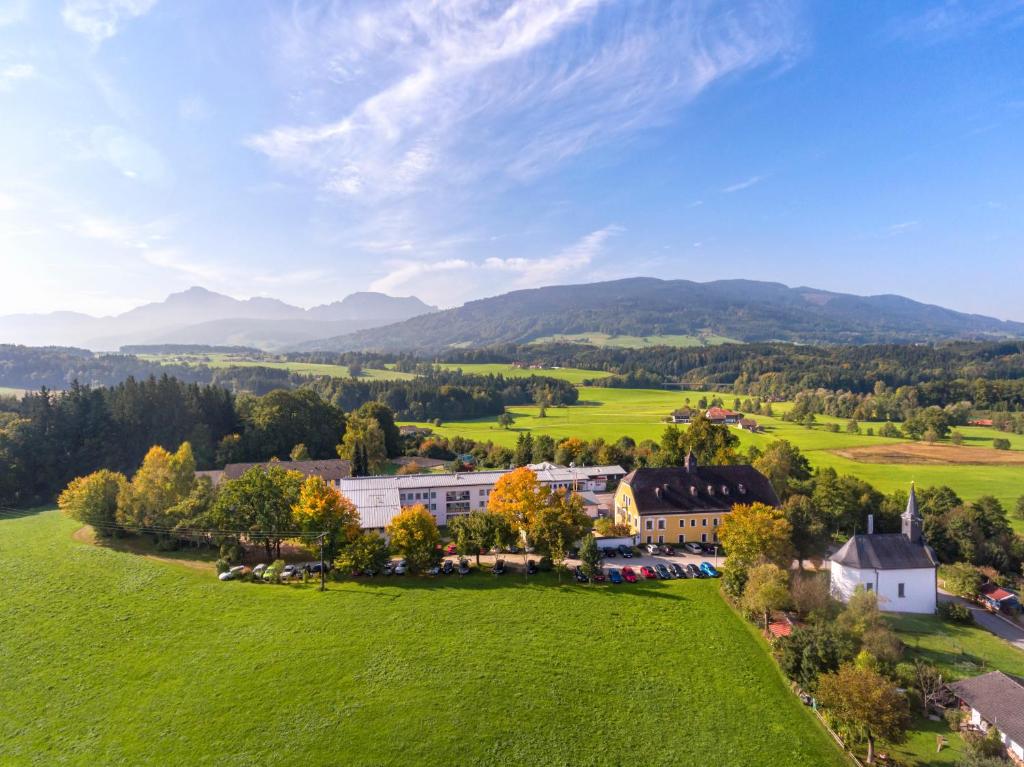 Gallery image of Haus Chiemgau - Kolping-Familienhotel in Teisendorf