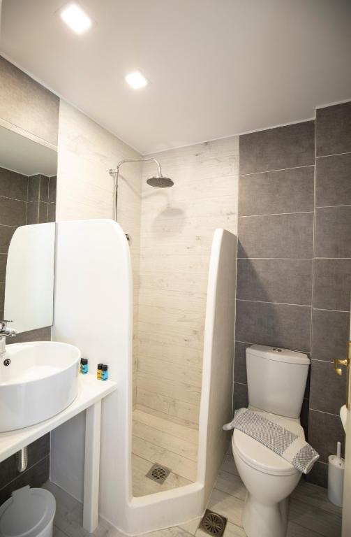 Koupelna v ubytování Hotel Galini Sifnos