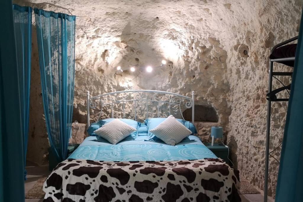 Caves du coteau 1 - Housity
