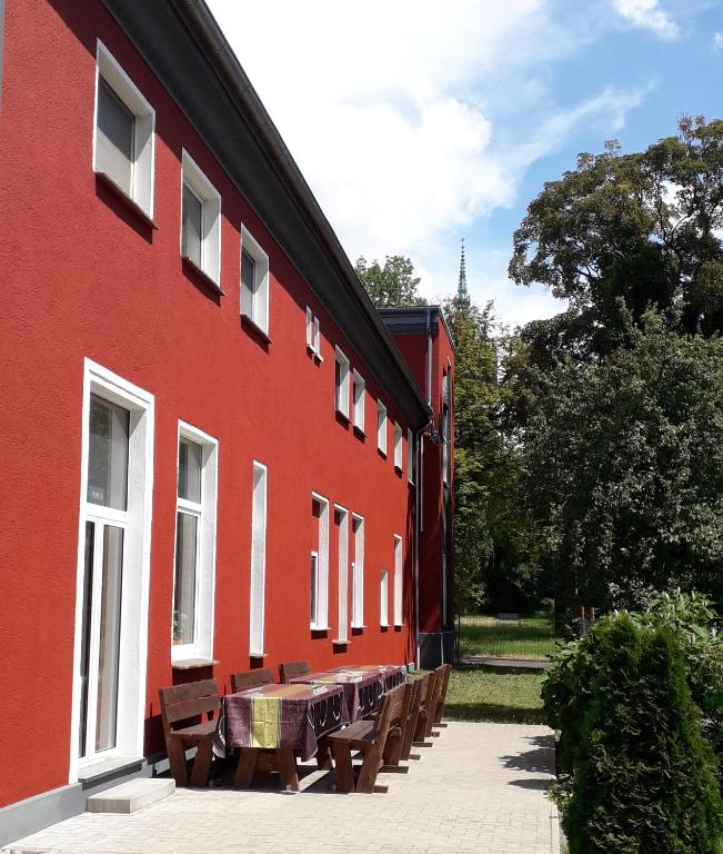 Budova, kde se hotel nachází