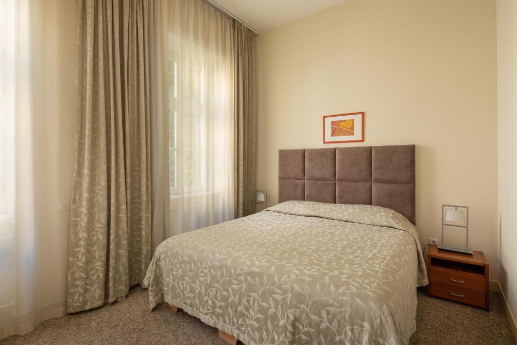 Mamaison Residence Izabella Budapest - Resim 25