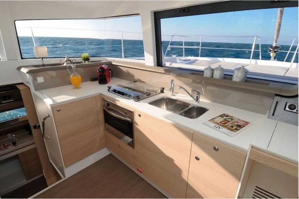 Boot Casa Móvil Flotante (Spanje A Coruña) - Booking.com