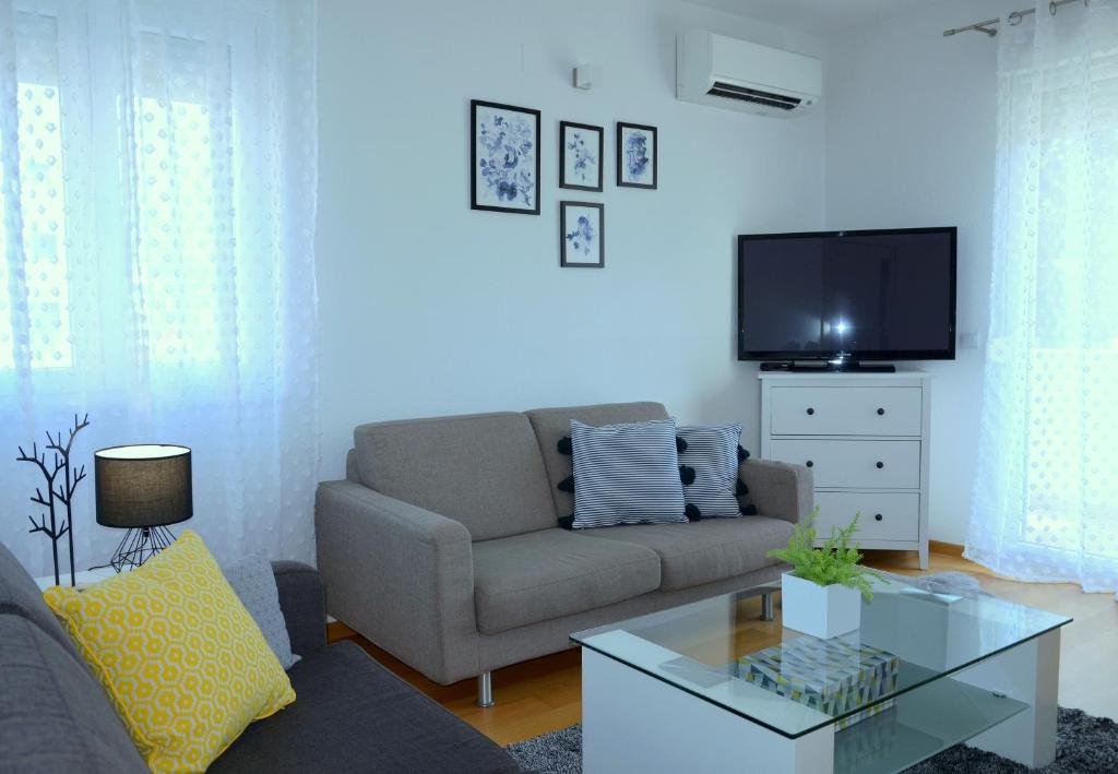 Posedenie v ubytovaní Iris beach apartments