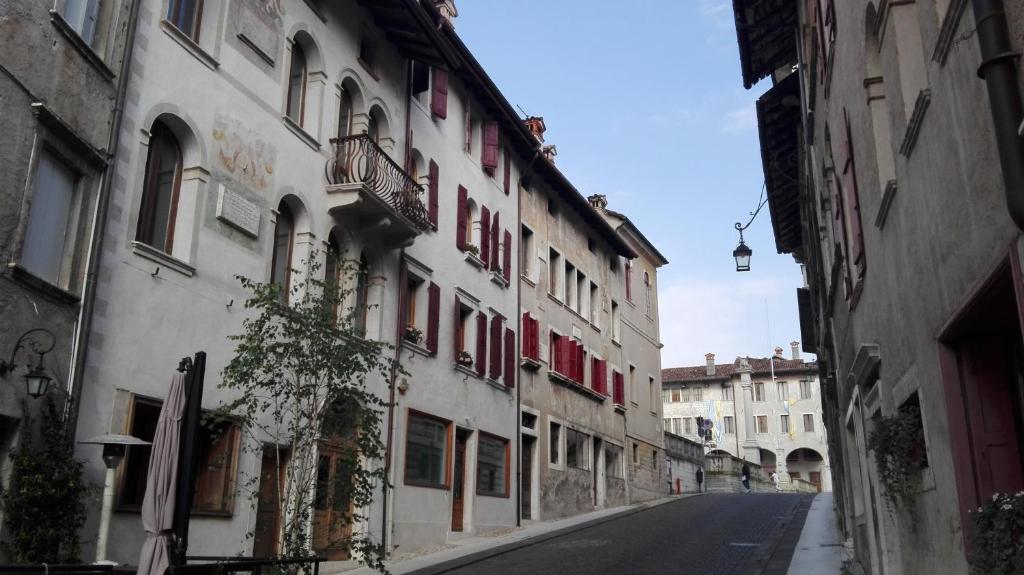 Suite Pasqualigo - Feltre tra Venezia e le Dolomiti - Housity