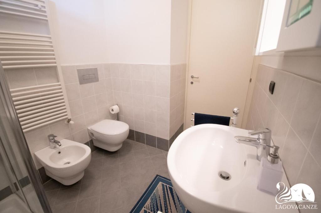 Kúpeľňa v ubytovaní Central Suite Moniga