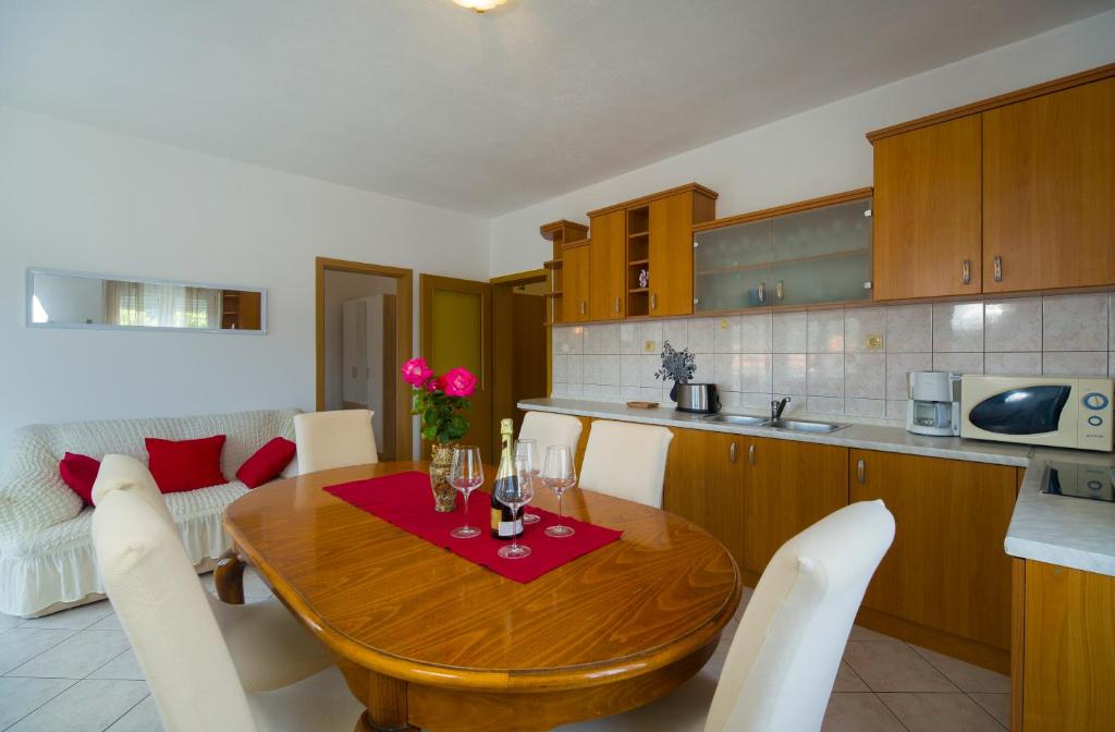 Fotografie z fotogalerie ubytování Apartmani Paula v Poljici