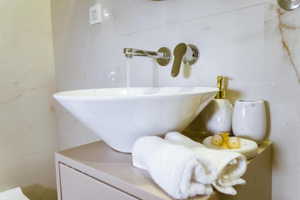 Konmari Boutique Suites - 15