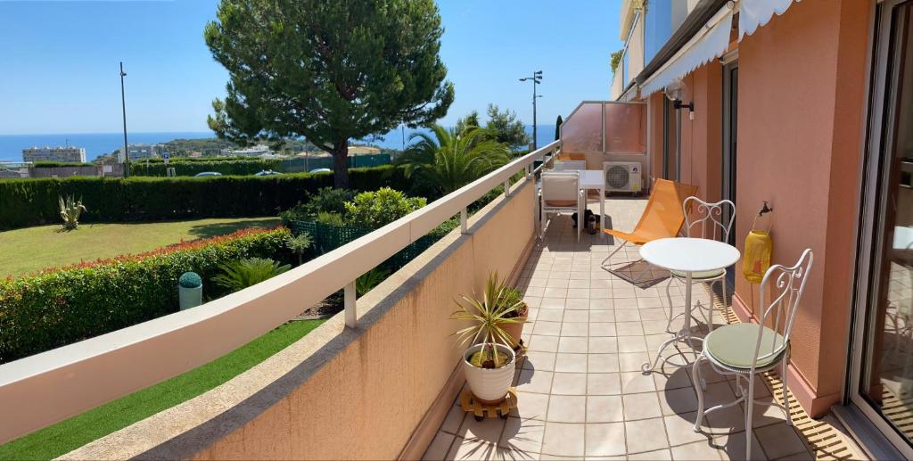 Balkón nebo terasa v ubytování Superbe 2P vue mer, ensoleillé, piscine