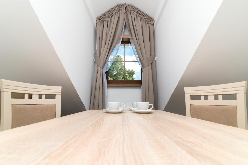 Villa Astra - Apartments & Restaurant - 9