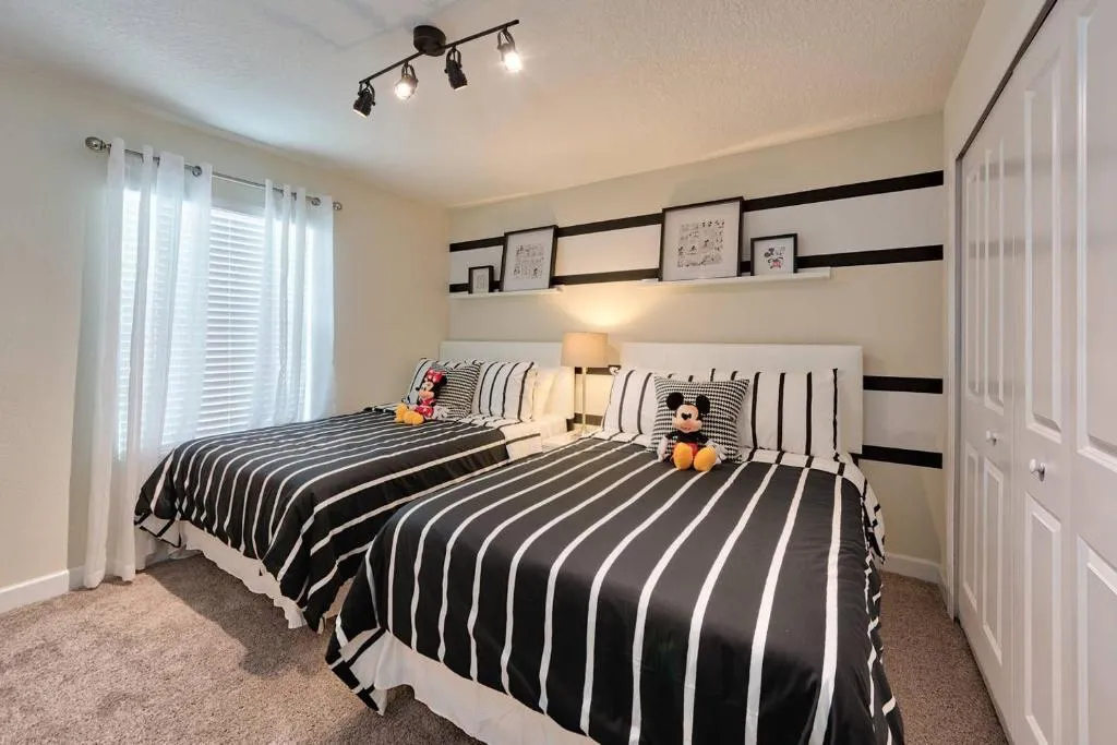 4926 - Brand New Modern Home w/ Splash Pool, Kissimmee, Statele Unite ale Americii