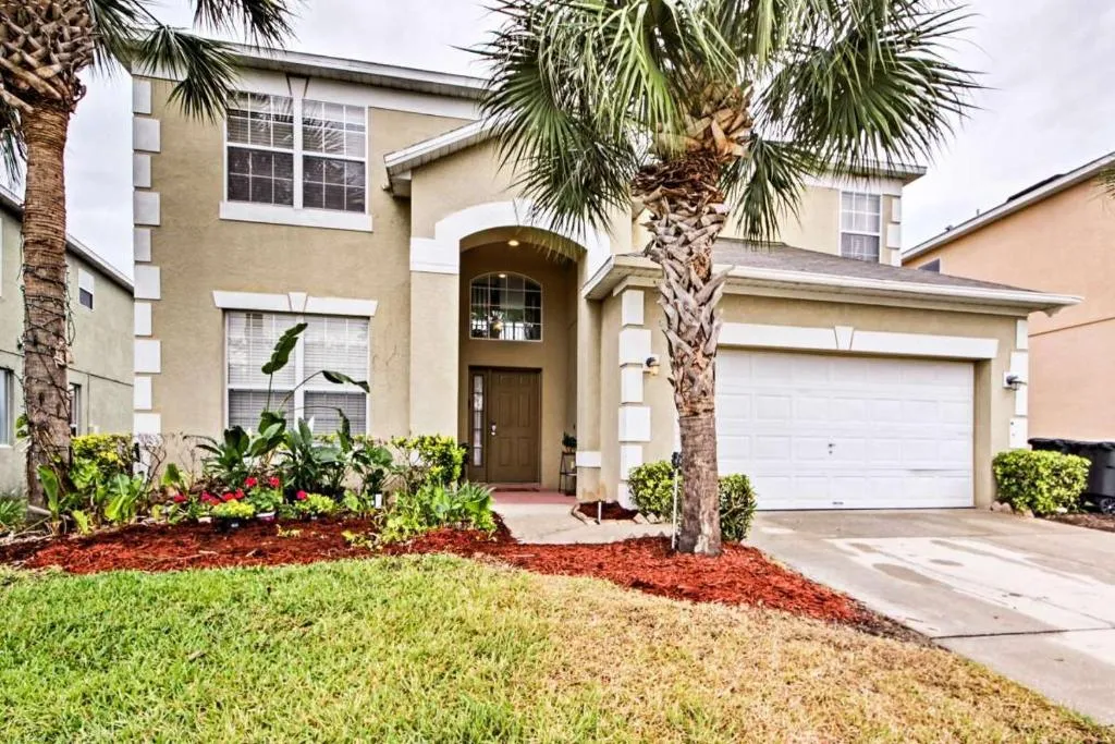 Group friendly 8BR home with private pool 5 miles to Disney