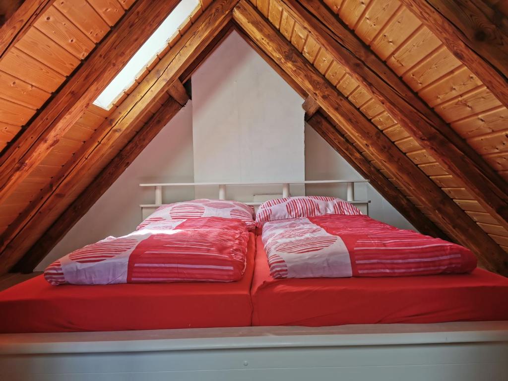 Легло или легла в стая в Anhalter Berg