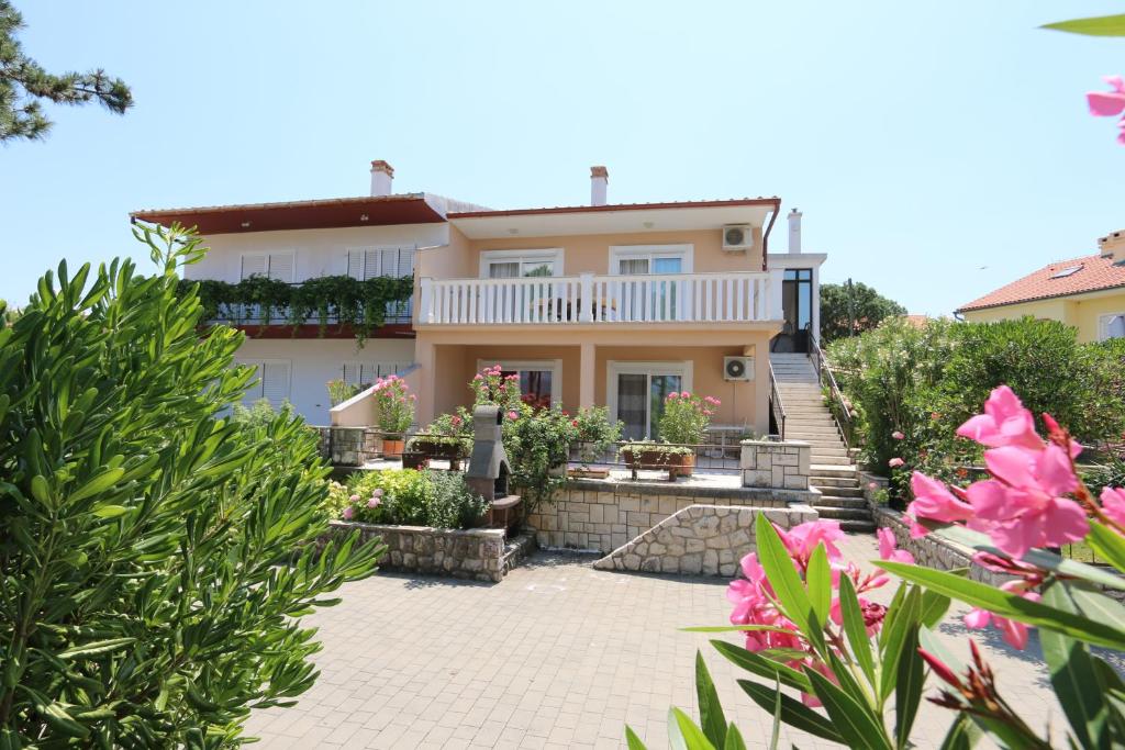 Zahrada ubytování Apartments Grskovic G. Jesenovica