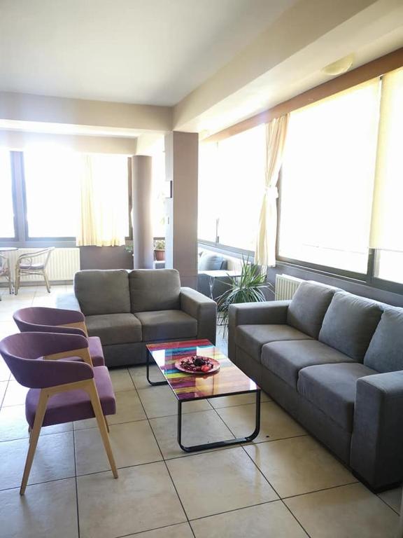 Posezení v ubytování Minaides Hotel