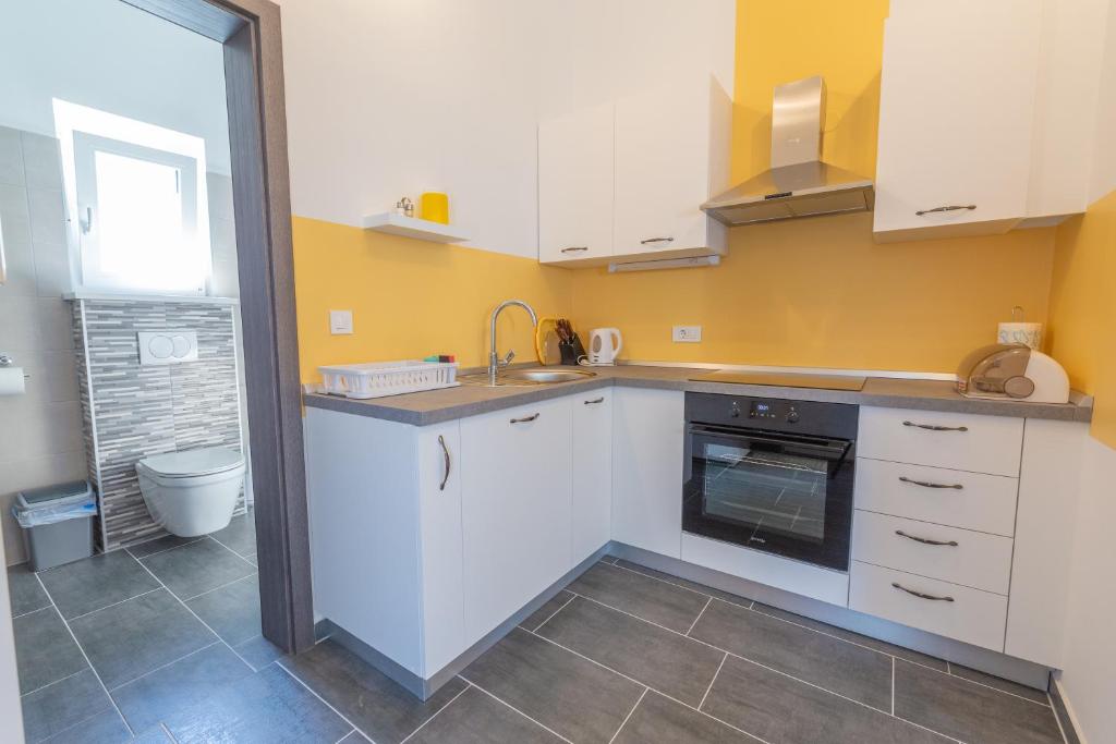 Apartments Luka - 16