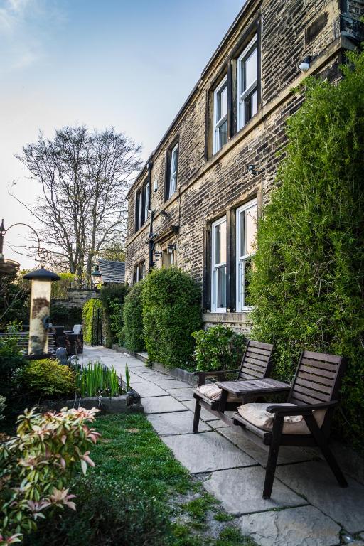 Shibden Hall View - Housity