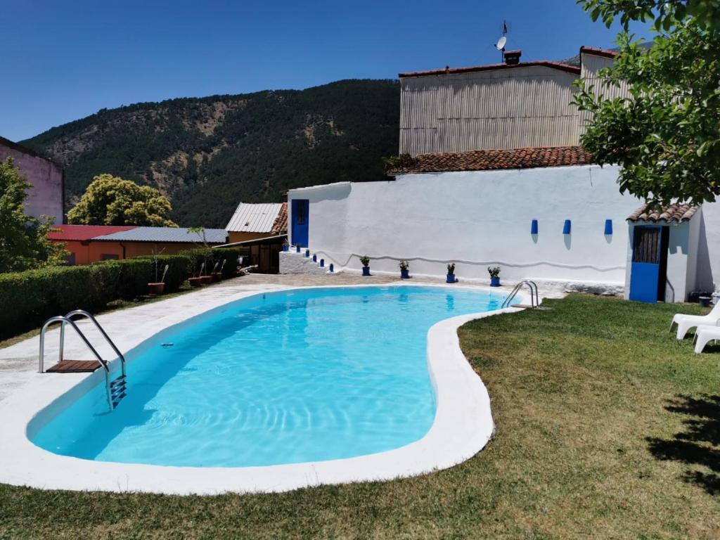 Bazén v ubytování Hotel Barbacedo nebo v jeho okolí